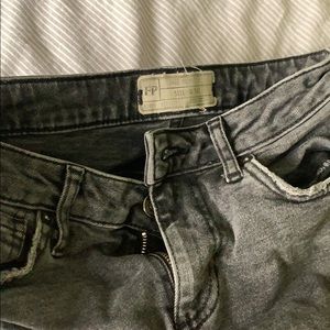 🌟🌟Dark Grey Free people frayed jeans🌟🌟